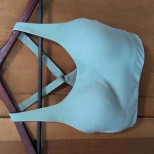 Athleta Sports bra 32dd